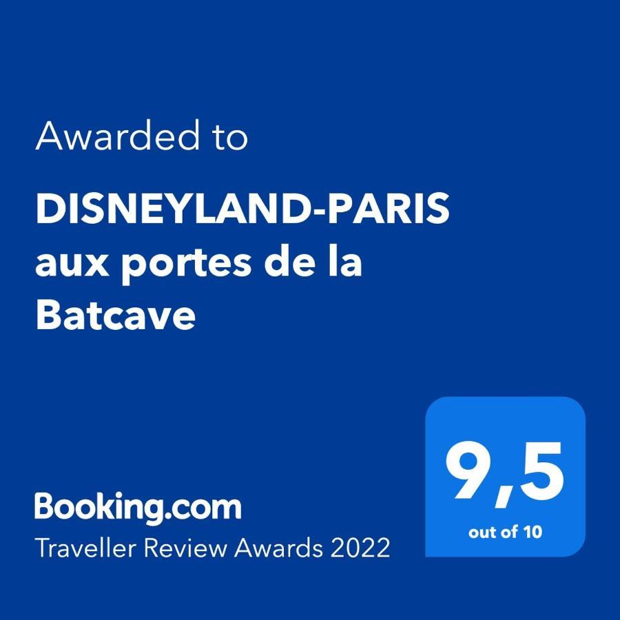 Disneyland-Paris Aux Portes De La Batcave Bussy-Saint-Georges Ngoại thất bức ảnh